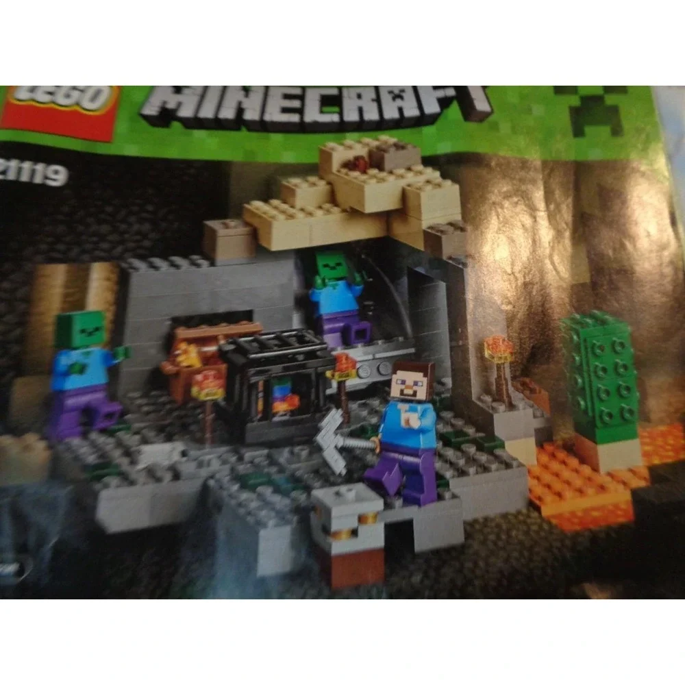 Lego 21119 Minecraft The Dungeon with Minifigures